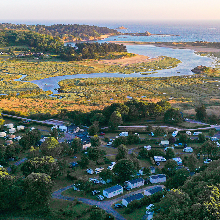 vacances-nature-camping-les-salines-plurien-bretagne