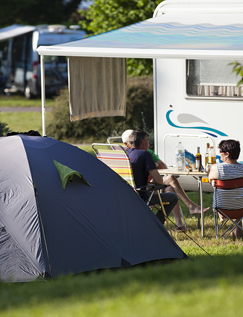 Emplacements-tente-camping-les-salines-plurien-bretagne